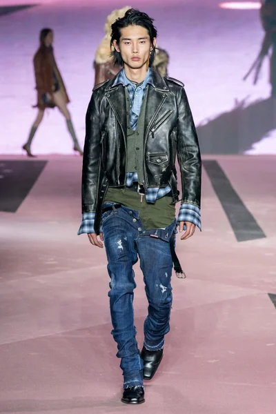 Look 42